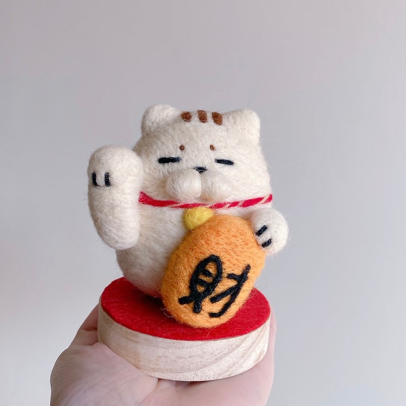 Wool Felt- Lucky Cat Decoration - Items for Display - Wool 
