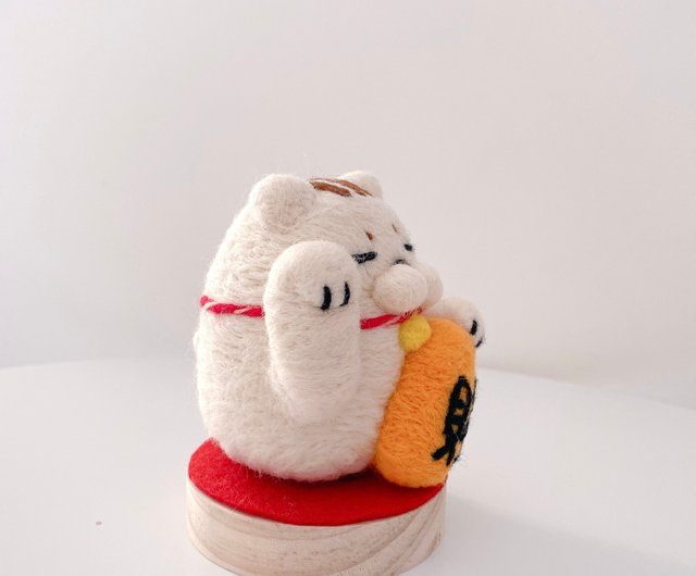 羊毛フェルト 招き猫飾り - ショップ momoderqq 置物 - Pinkoi