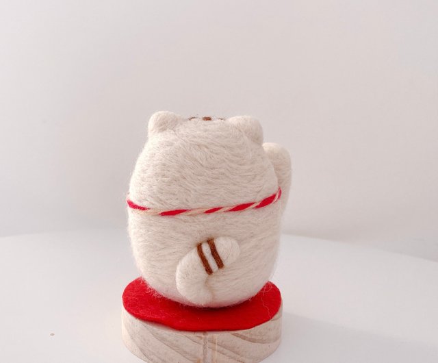 羊毛フェルト　猫　もりりん。様お取り置き分です。 招き猫】招きうちの子オーダー受付 羊毛フェルト 羊毛フェルト