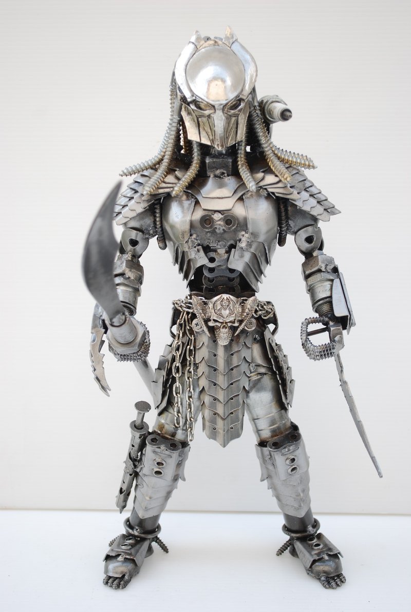 The Hunter SCRAP METAL, Cool gift for him, Cool Birthday Gift, Anniversary gifts - 擺飾/家飾品 - 其他金屬 