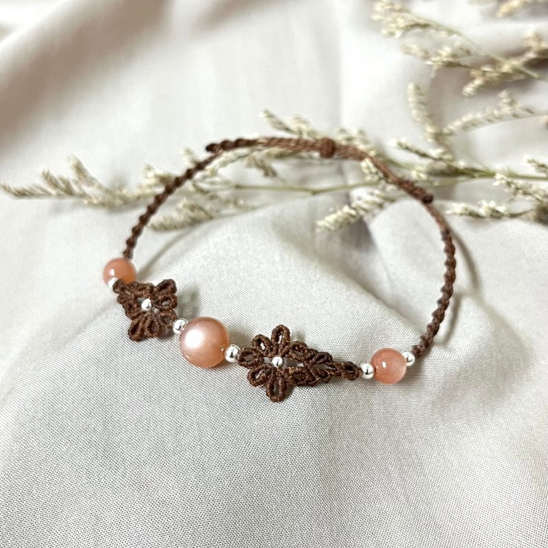 花漾編織手鍊/橙月光 - 手鍊/手環 - 水晶 咖啡色