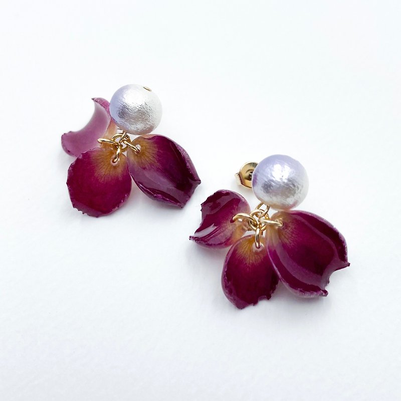 Rose petals earrings with cotton pearl - Earrings & Clip-ons - Plants & Flowers Purple