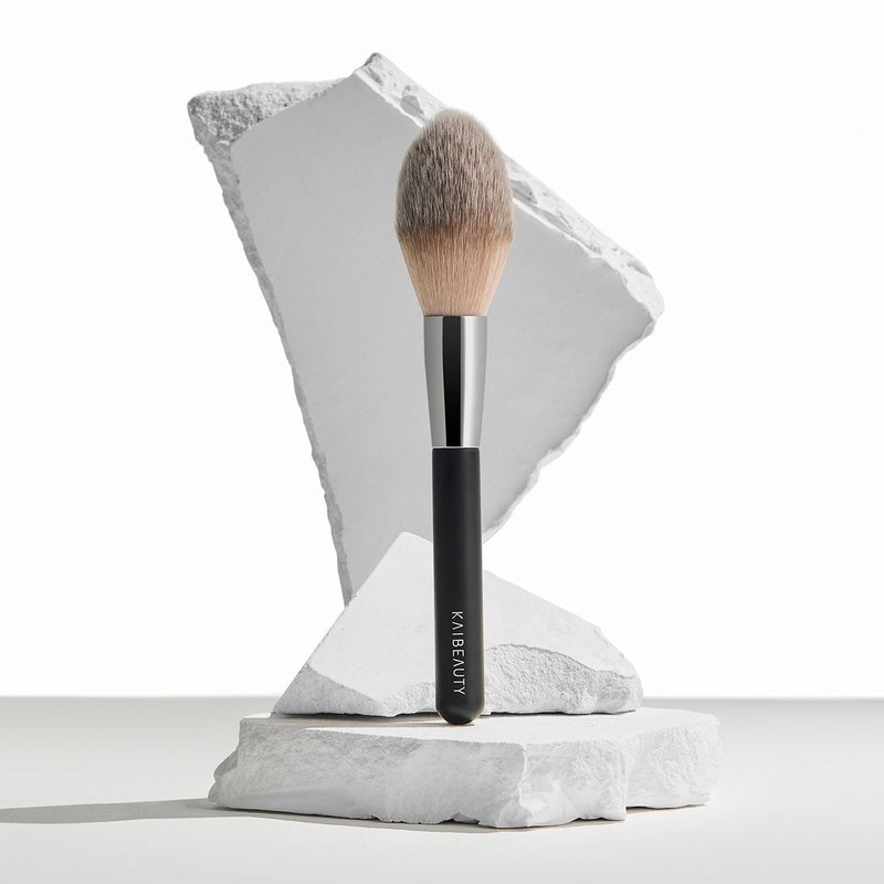 Studio Weightless Powder Brush #S02 - อุปกรณ์แต่งหน้า/กระจก/หวี - วัสดุอื่นๆ 