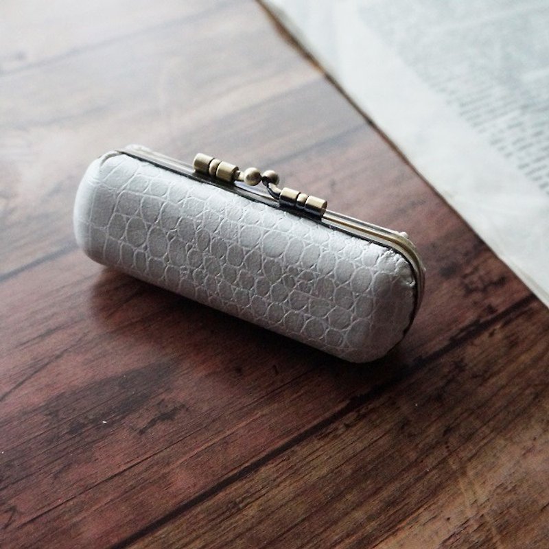 Crocodile PU leather 【white × gray】 sprinkling case seal case - Other - Other Materials White