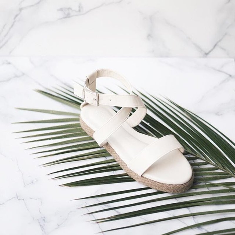 Cross Strap Sandals (White) - 涼鞋 - 真皮 白色