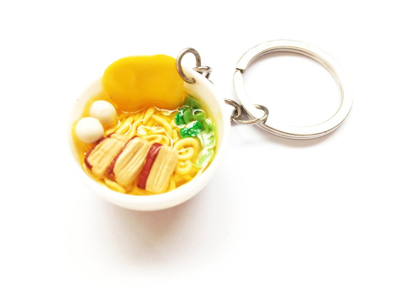 Red pork noodle keychain - 鑰匙圈/鑰匙包 - 黏土 黃色