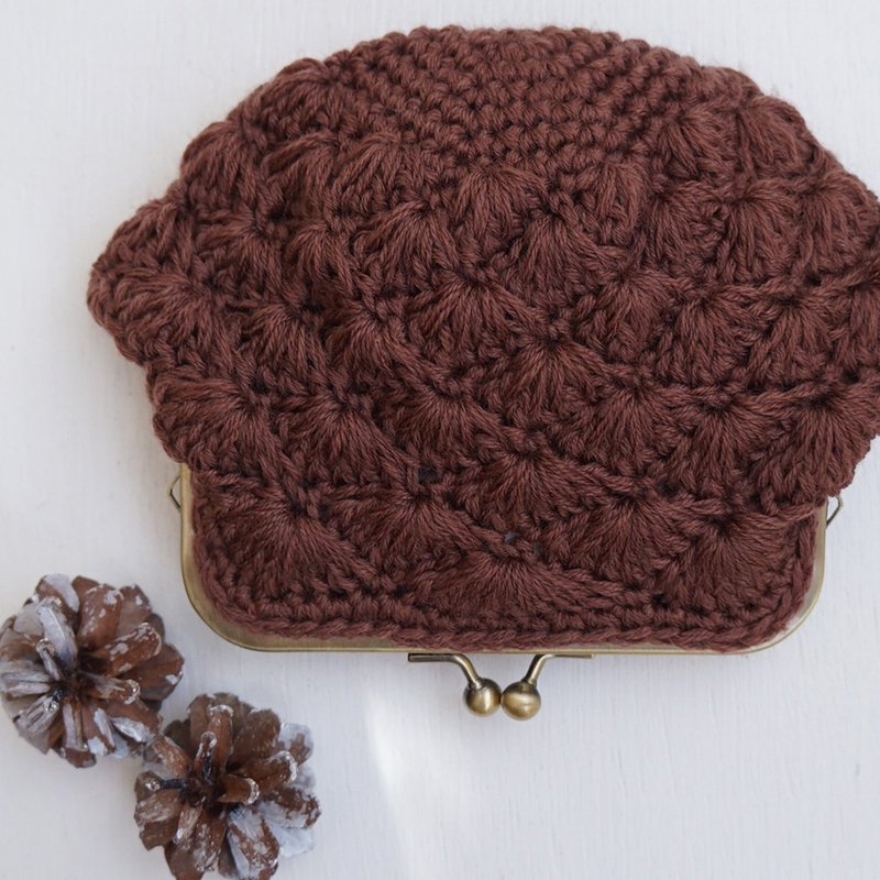 Ba-ba handmade Crochet pouch No.C1632 - กระเป๋าเครื่องสำอาง - วัสดุอื่นๆ สีนำ้ตาล