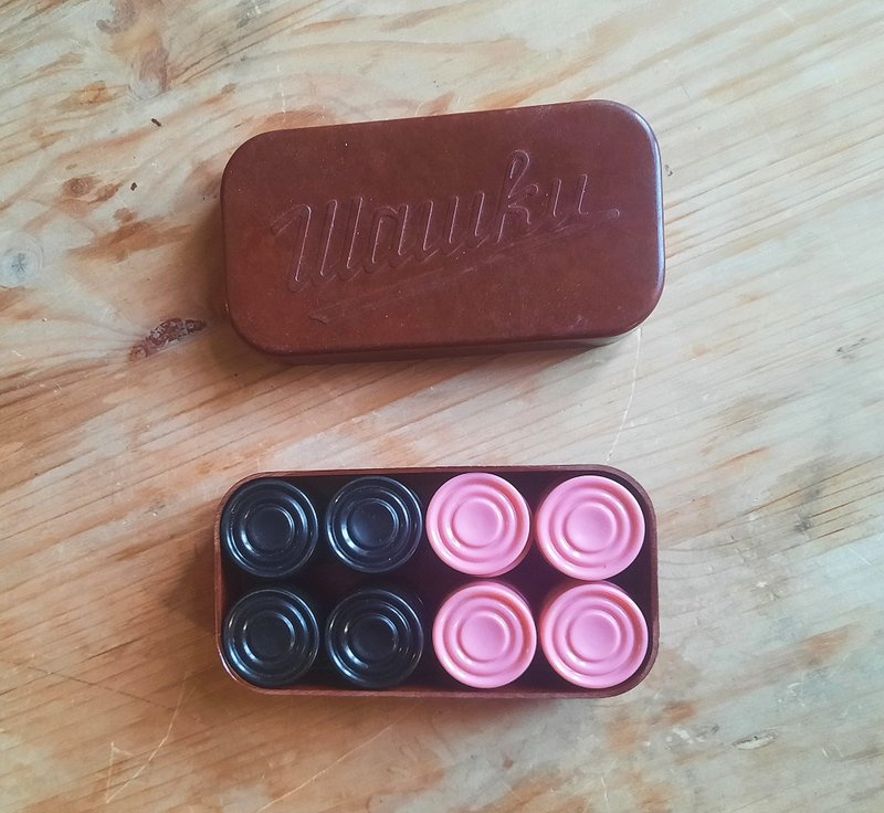 Soviet black pink checkers carbolite – draughts pieces box game set vintage - 桌遊/卡牌 - 其他材質 