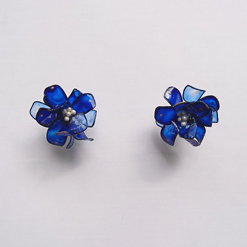 <琉璃>造型手工設計樹脂耳環/耳釘款/earring/accessories - 耳環/耳夾 - 其他材質 藍色