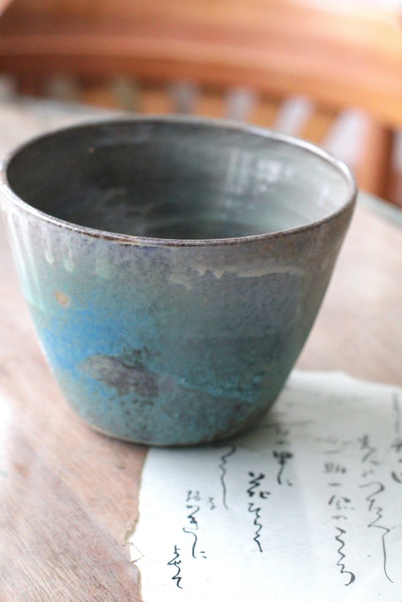 手拉坏大容量綠色系陶碗/陶盆/花器 - 碗 - 陶 綠色