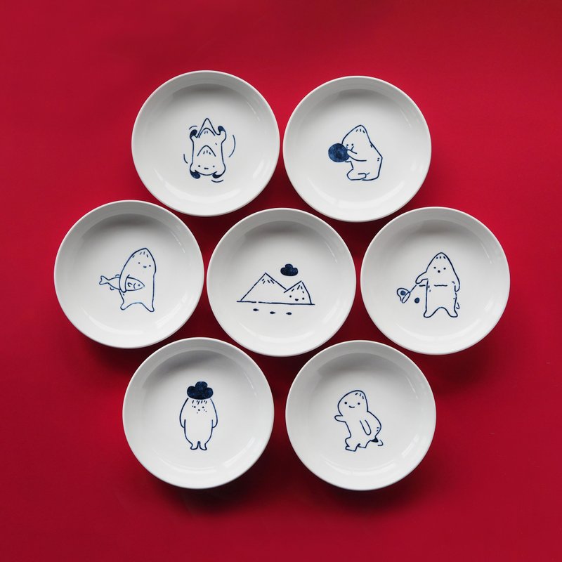 龜龜小圓碟【龜山龜怪系列】可以當點心碟、小菜碟、醬料碟 - 碟子/醬料碟/醬油碟 - 瓷 白色