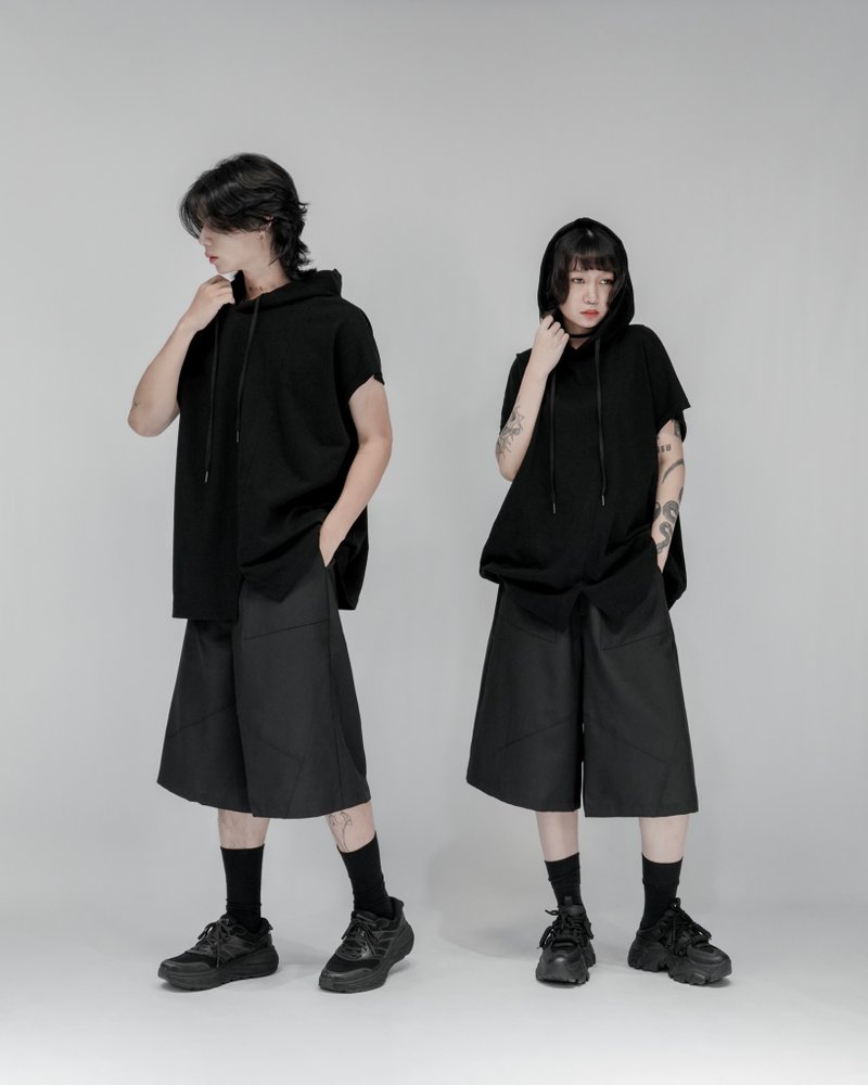MUKK DESIGN 開衩半袖連帽上衣 - 背心/無袖上衣 - 聚酯纖維 黑色