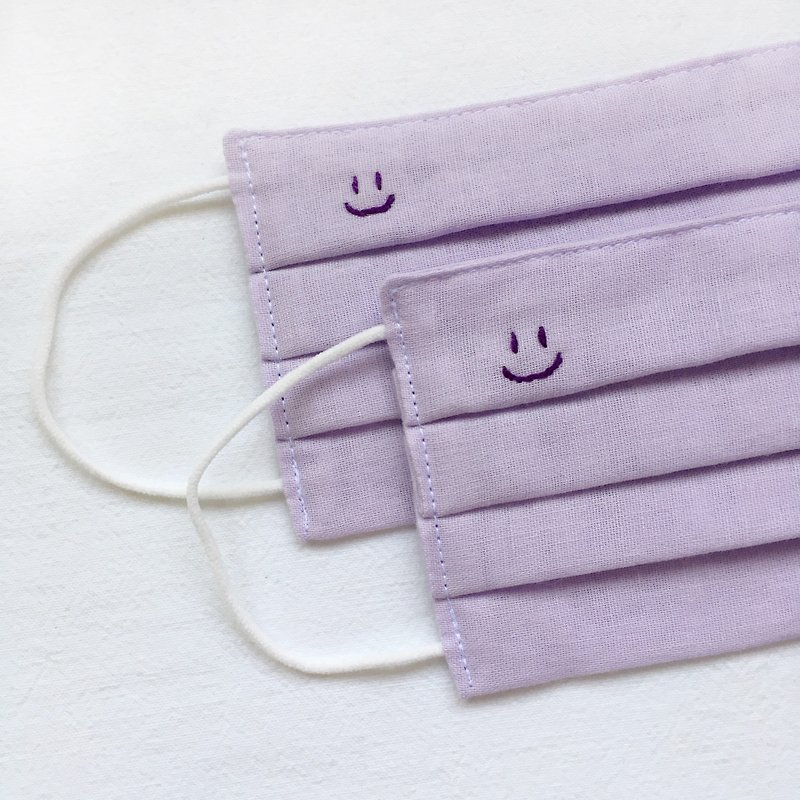 Hand Embroidered Smiley Washable Pleated Cotton Purple Face mask Adult Child - หน้ากาก - ผ้าฝ้าย/ผ้าลินิน สีม่วง