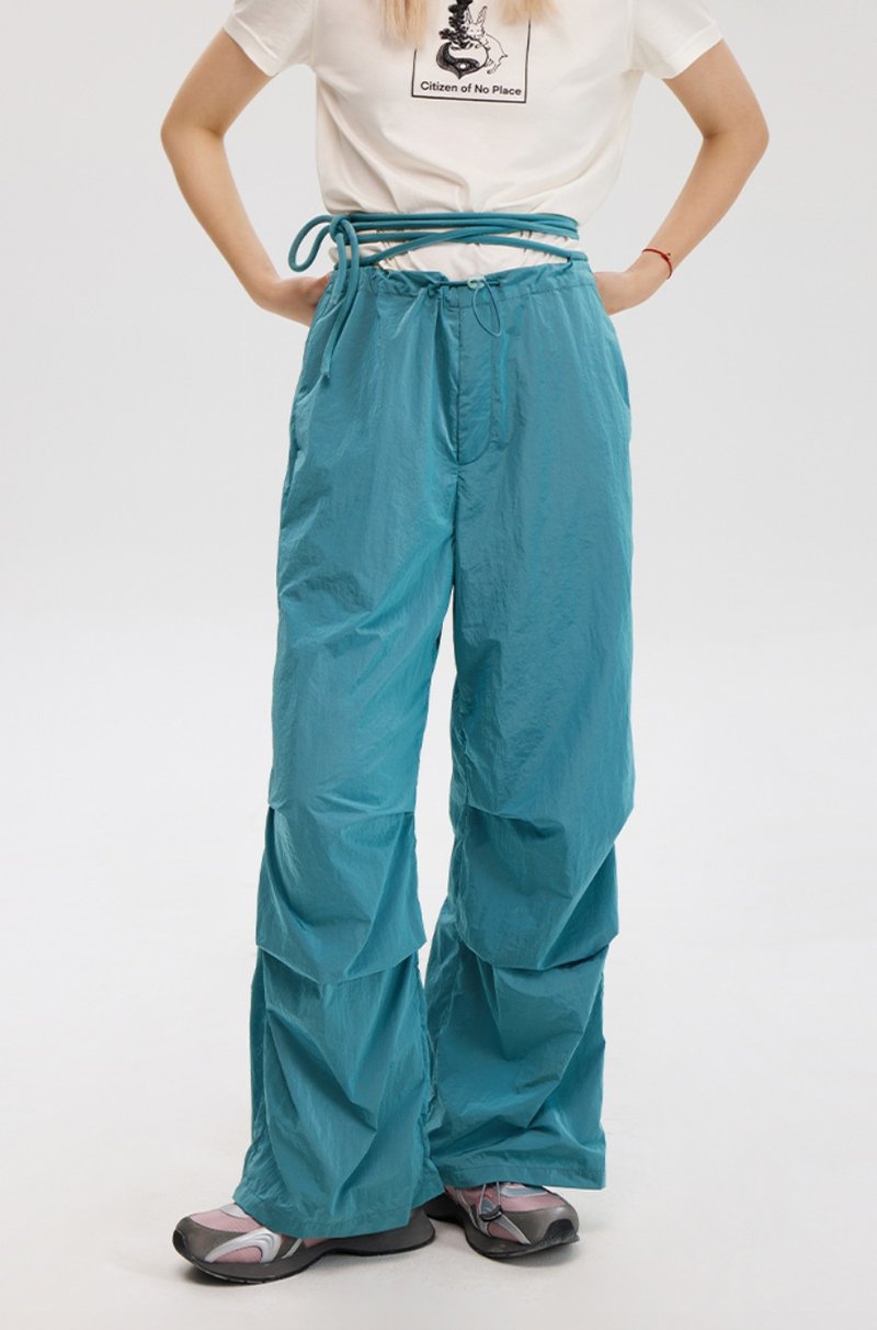 Low-Rise Parachute Trousers 繩結低腰高街傘兵褲 - 中性長褲/短褲 - 其他材質 藍色