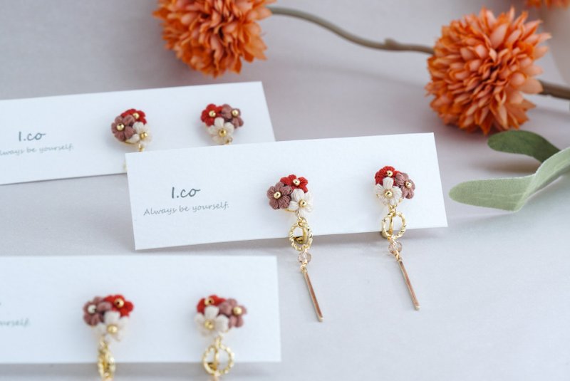 Embroidery thread crochet earrings - ต่างหู - งานปัก สีแดง