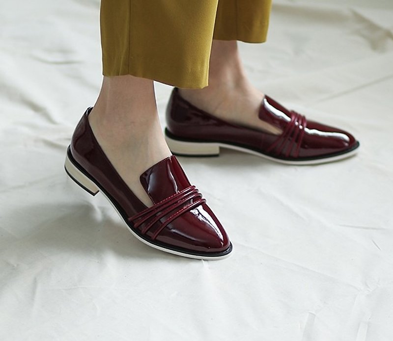 [Show products clear] horizontal line decorative round head minimalist leather shoes red - High Heels - Genuine Leather Red