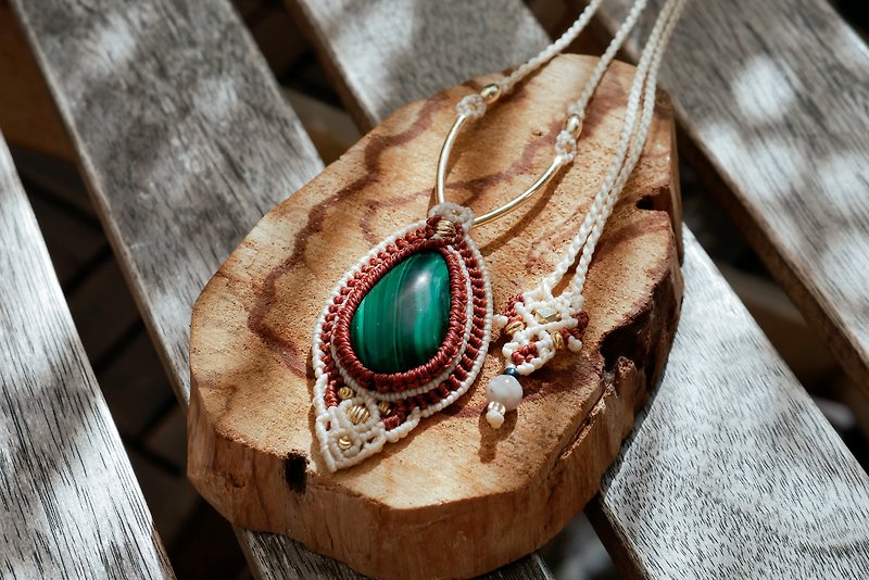 Earth Gradient/ Stone- Braided Necklace - สร้อยคอ - หยก สีเขียว