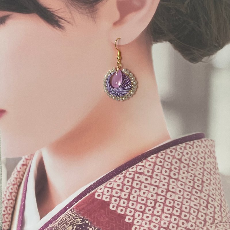 The softness and scent of wisteria flowers seems to be wafting through the air. - Earrings & Clip-ons - Thread Purple