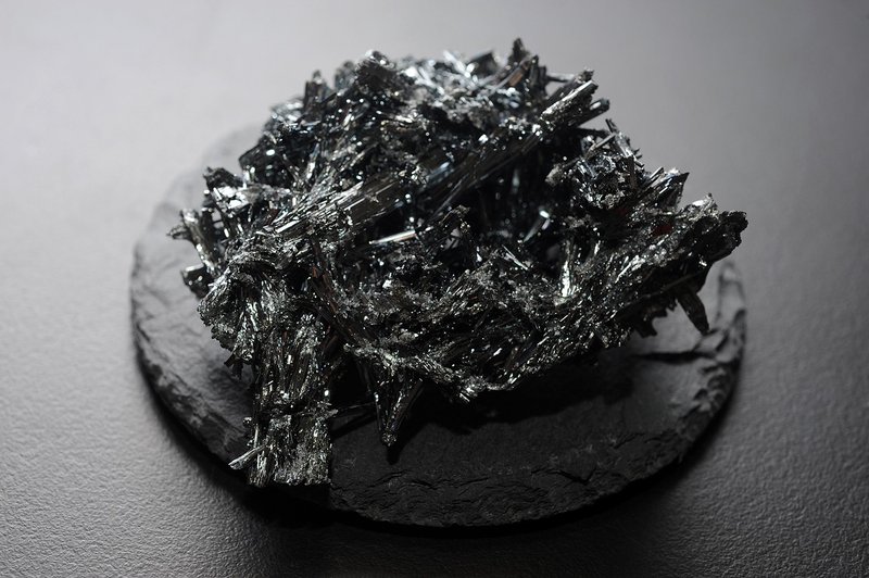 輝銻礦 靈修 招財 破煞 防小人 - 擺飾/家飾品 - 貴金屬 