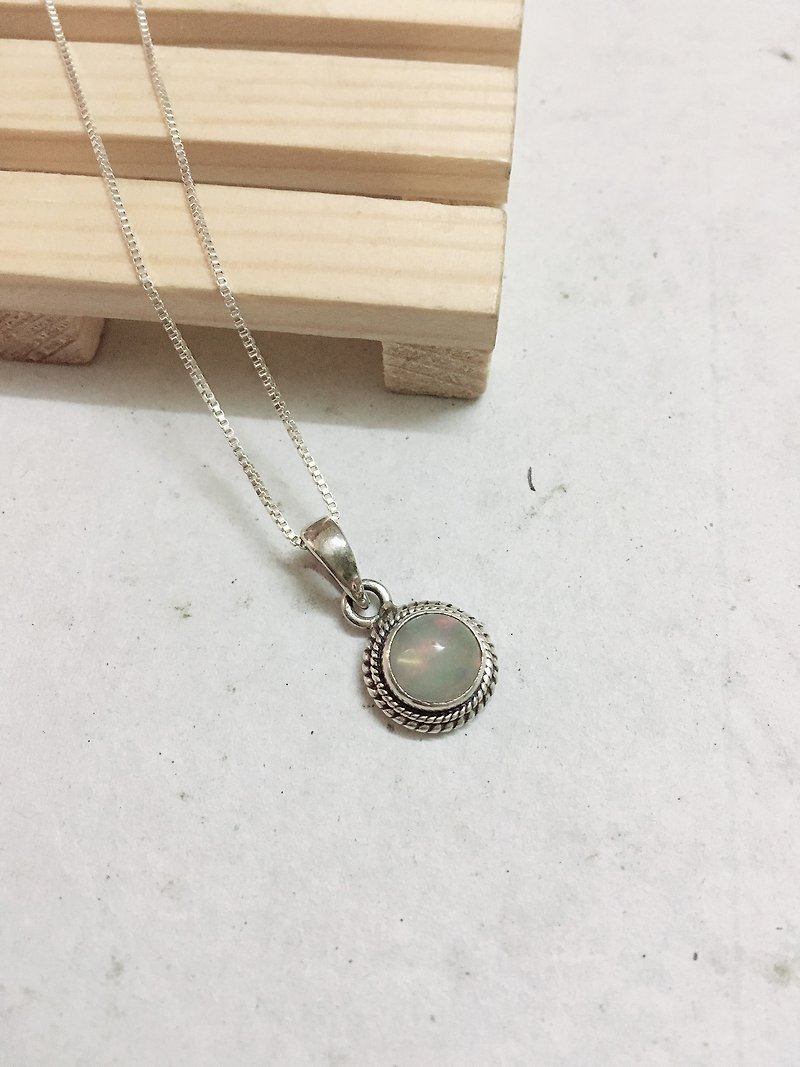 Opal Pendant Handmade in Nepal 92.5% Silver - Necklaces - Semi-Precious Stones 
