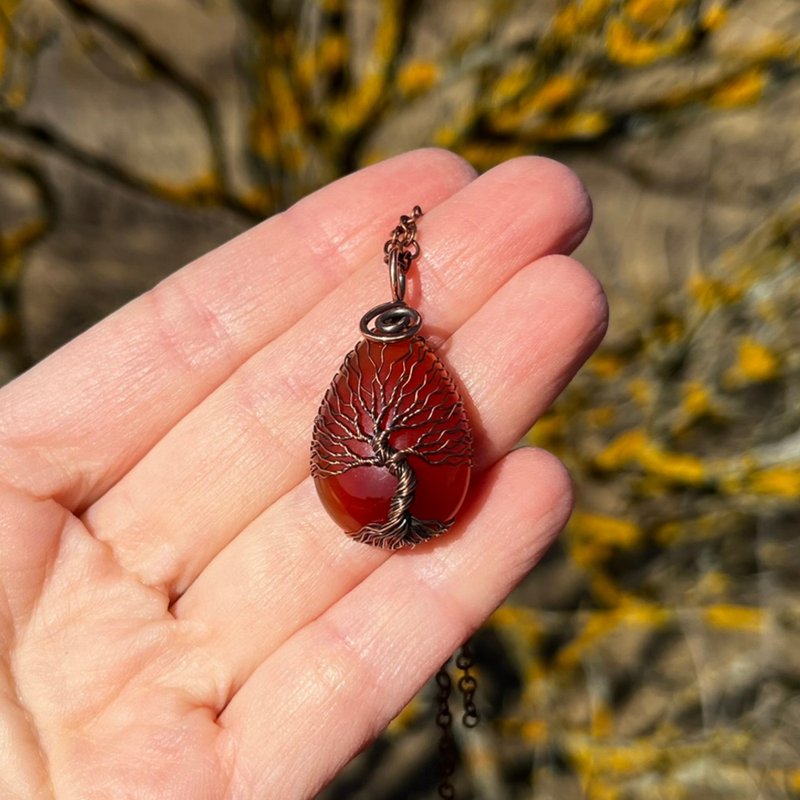 Carnelian Ethnic Tree Of Life Pendant Necklace Gift for Women and Men - 項鍊 - 寶石 橘色
