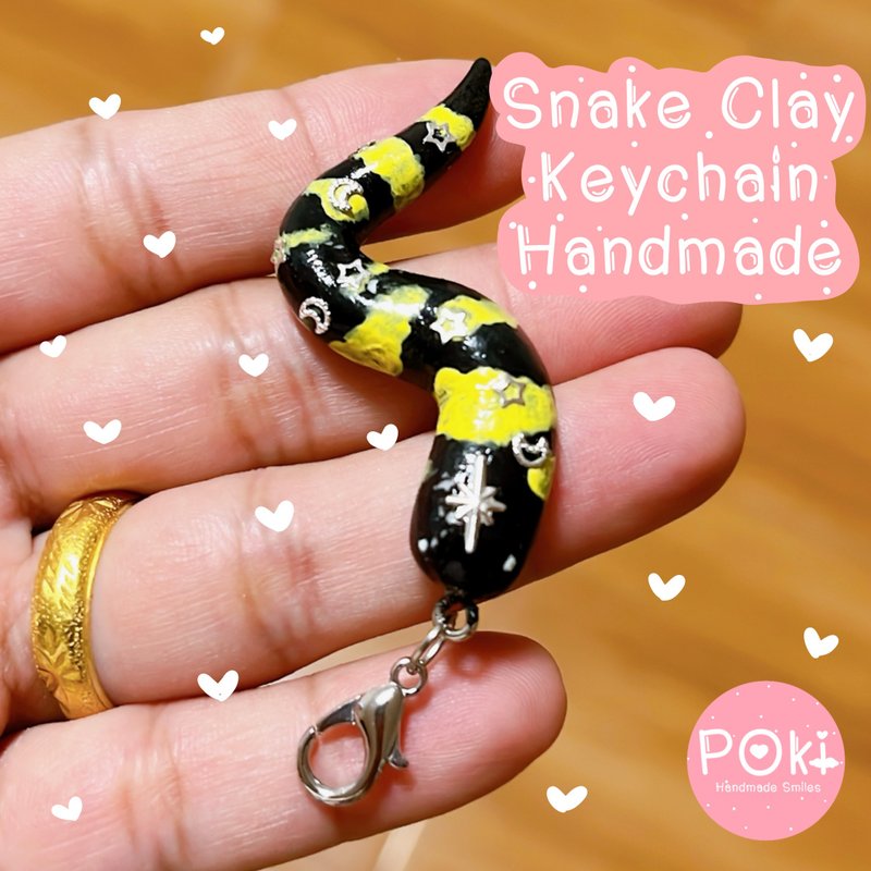 Cute Clay Snake Keychain | Handmade Clay Snake Keychain | Black-Yellow | Gift - 吊飾/掛飾 - 黏土 