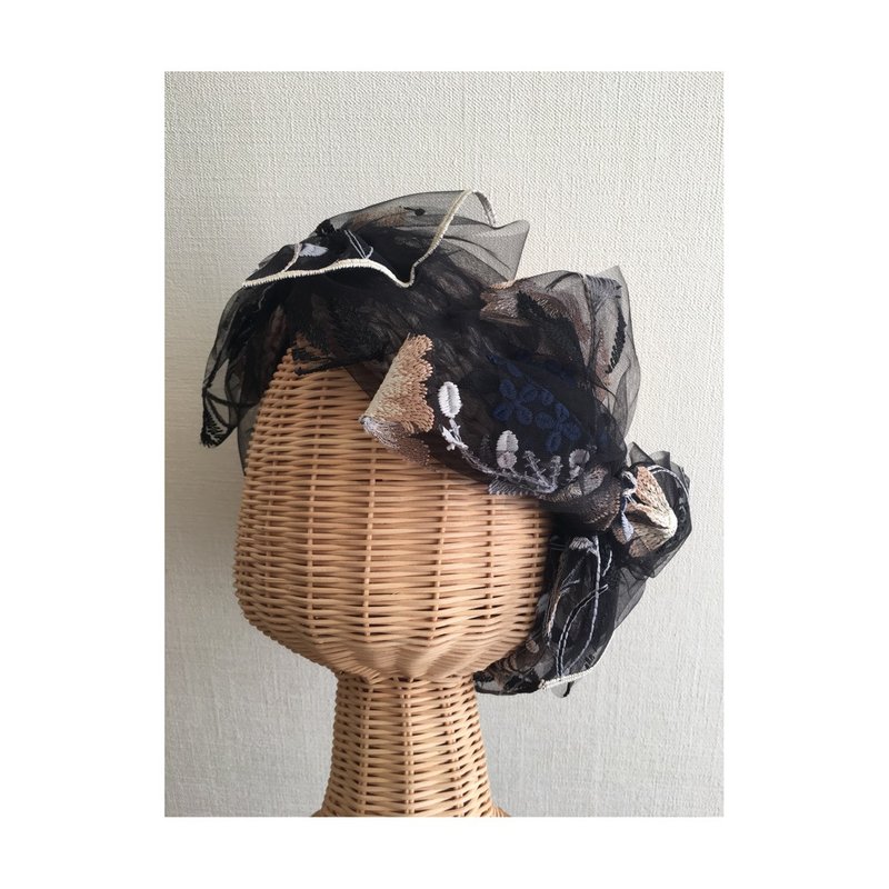 flower embroidery/Black - 髮夾/髮圈 - 聚酯纖維 黑色