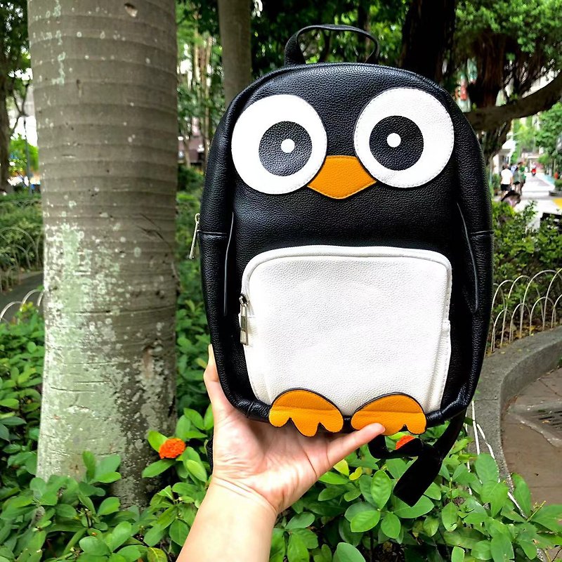 Big-eyed Penguin Children's Backpack/Animal Bag-Kole Village - กระเป๋าเป้สะพายหลัง - หนังเทียม สีดำ