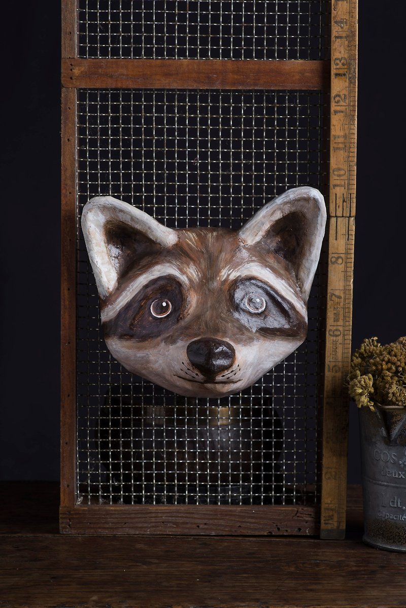 raccoon paper mache necklace - Wall Décor - Paper 