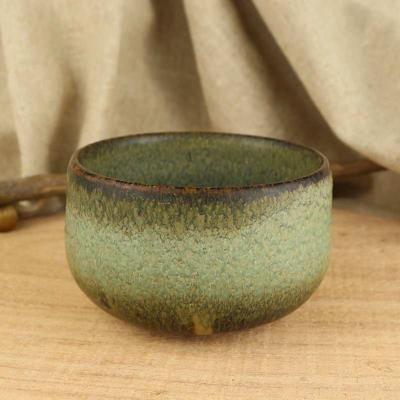 Renzhong Tao l Sun Zhongliang l Small tea bowl - ถ้วย - ดินเผา สีเขียว
