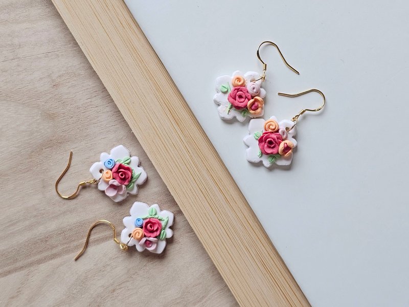 French style flower polymer clay earrings - ต่างหู - ดินเผา 