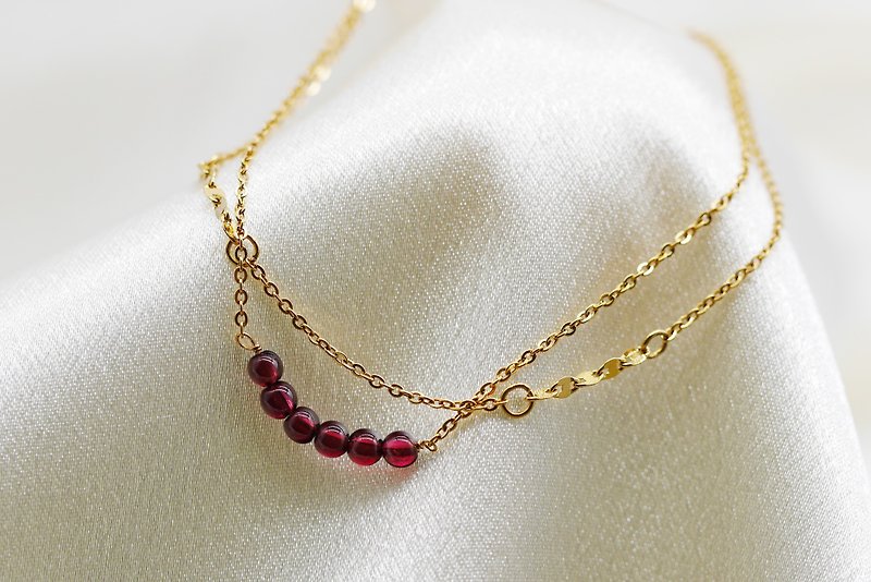 Stone. Gold-tone double bracelet. Top quality medical steel. Skin-friendly and anti-allergic∣Gift for Mother's Day Graduation - สร้อยข้อมือ - เครื่องเพชรพลอย สีแดง