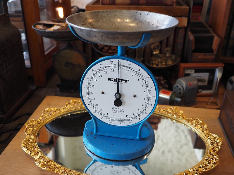 Britain upright scales Salter model.250 - Items for Display - Other Metals Black