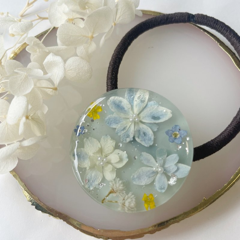 ヘアゴム　レジン　ドライフラワー　紫陽花　ヘアアクセサリー - 髮夾/髮圈 - 樹脂 