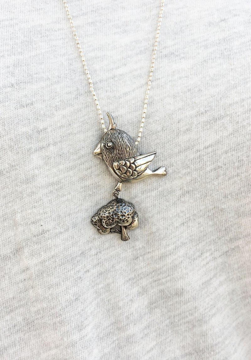 Petite Fille handmade jewelry bird and tree sterling silver pendant - สร้อยคอ - โลหะ สีเงิน