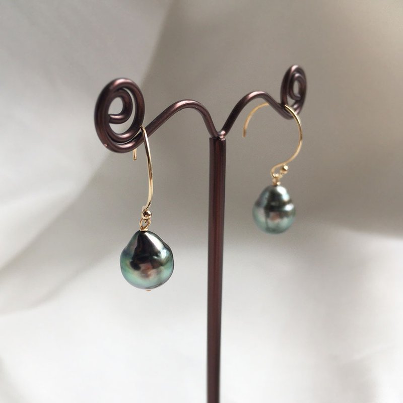 K14GF Tahitian Pearl Earrings - 耳環/耳夾 - 珍珠 黑色