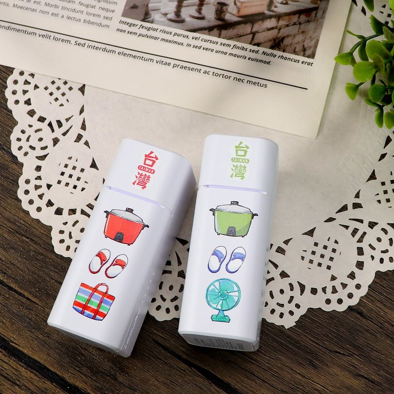 【我愛台灣】Mood小日子雙充頭口袋行動電源 紀念品 Wh標示可上機 - 行動電源/充電線 - 其他材質 