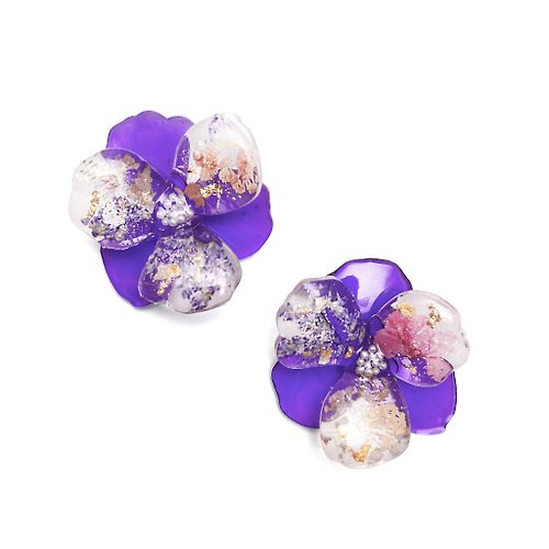 Mira溫暖手作 日本樹脂浪漫紫花卉花朵耳環.耳夾