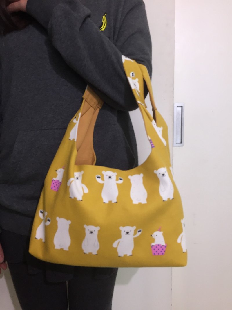 ㄧ portable Bubu package - good luck to provoke polar bear (yellow section has completed the sale of yellow and blue section there another polar bear pattern can be selected) - Handbags & Totes - Cotton & Hemp Yellow