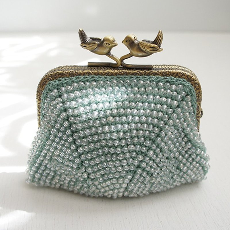 Ba-ba handmade ☆ beads crochet coinpurse (No. 678) - กระเป๋าเครื่องสำอาง - วัสดุอื่นๆ สีเขียว