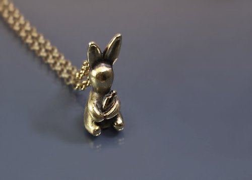 Maple jewelry design 公仔麻吉系列-兔子與紅蘿蔔 紙鎮 公仔項鍊