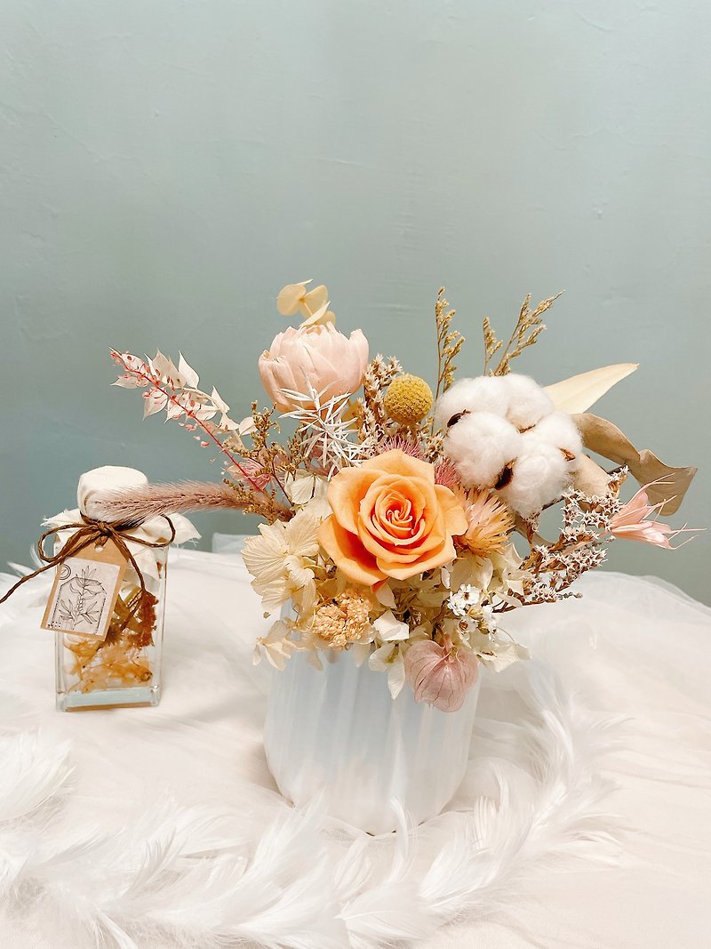 Miss. Flower Mystery【Spring Collection】Welcome Blessing Table Flowers - ช่อดอกไม้แห้ง - พืช/ดอกไม้ ขาว