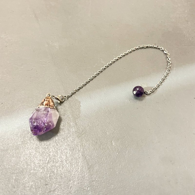 Natural Brazilian Amethyst Rough Stone Pendulum I Decoration I Feng Shui I Decoration - Items for Display - Crystal Purple