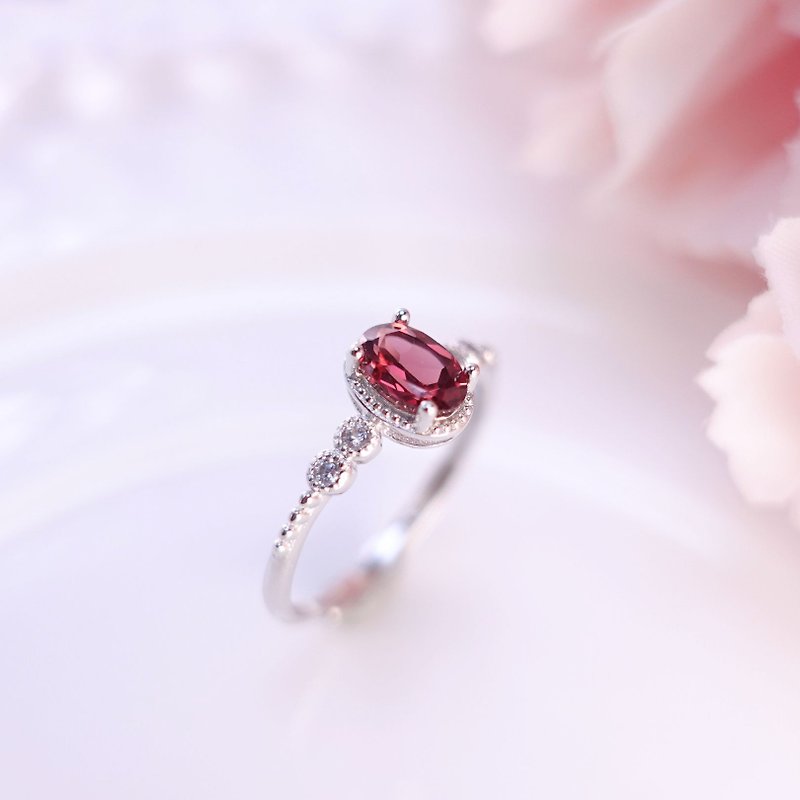 Natural red Stone charm red luster Stone ushering in good luck and happiness sterling silver ring - แหวนทั่วไป - เงินแท้ สีแดง