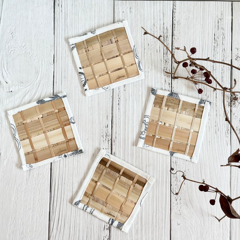 Yuetao coaster-French white style - Coasters - Plants & Flowers 