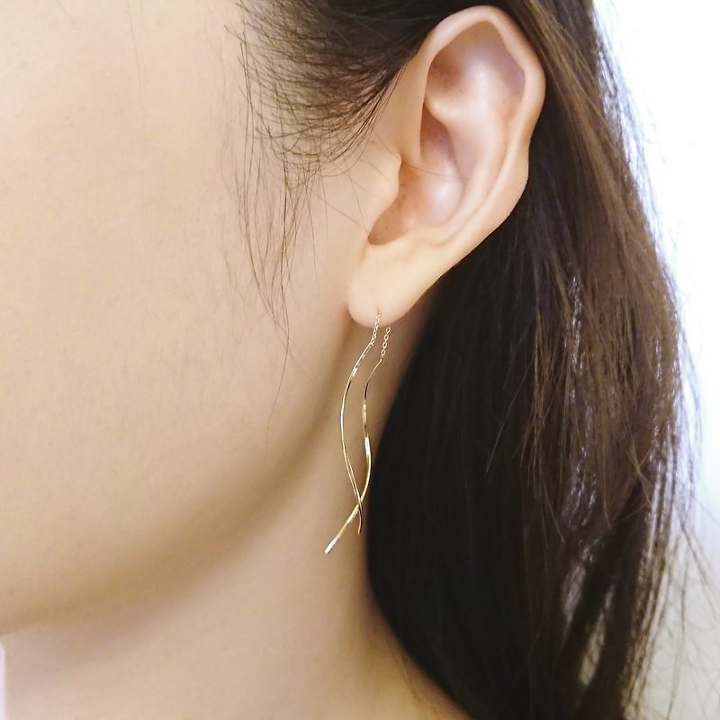 日本純 18K 金波浪耳線式耳環 (10 cm)