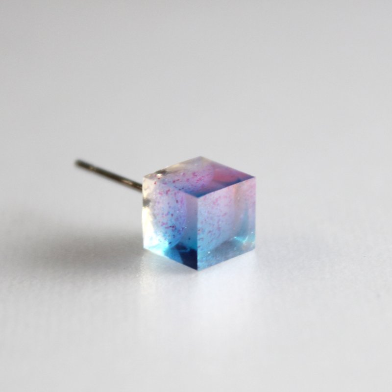 Light blue resin earrings / 536 / Square / Like a newborn Like New - Single - ต่างหู - พลาสติก สีน้ำเงิน