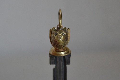 ino-jewelry custom key bear