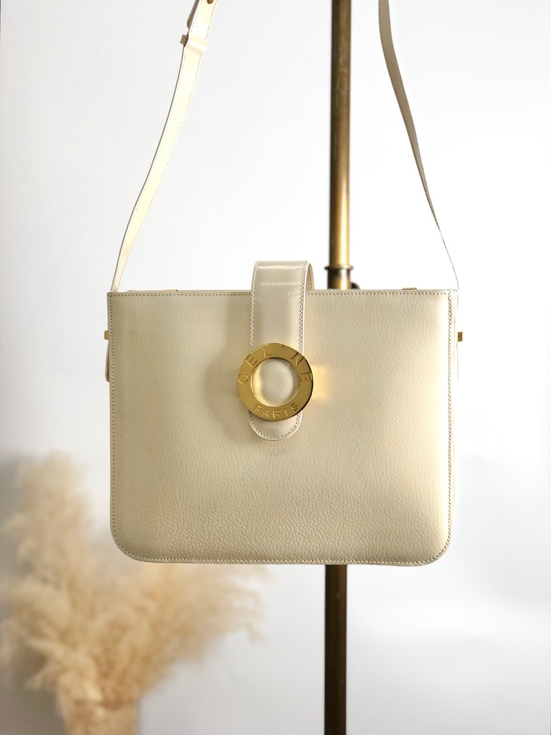 【 日本直送　名牌中古包 】CELINE セリーヌ ロゴサークル エナメルレザー ショルダーバッグ ホワイト vintage ヴィンテージ vxg2uf - 側背包/斜背包 - 真皮 白色