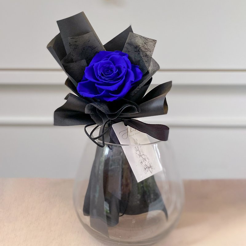 Gemstone single eternal rose bouquet (big round rose) - ช่อดอกไม้แห้ง - พืช/ดอกไม้ สีน้ำเงิน